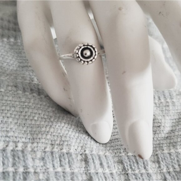 New Boho Aztec Inspired Rounded Ring - Picture 3 of 11